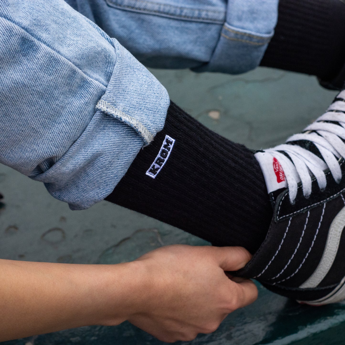 BOX LOGO SOCKS BLACK